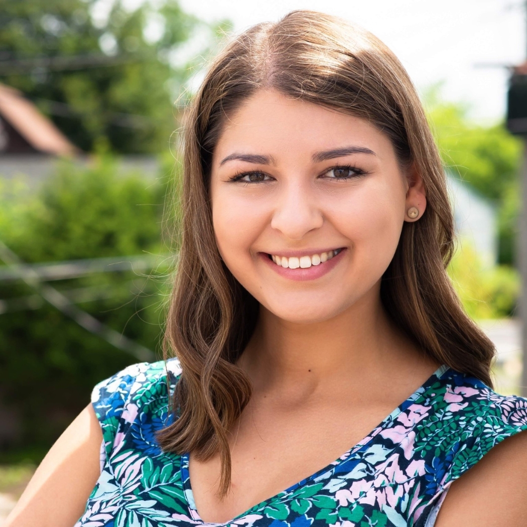 Lauren Strumos headshot