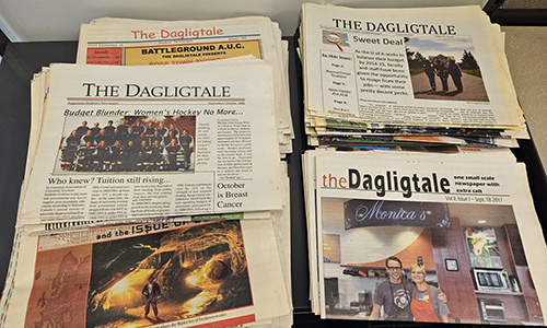 Various paper copies of the Dagligtale