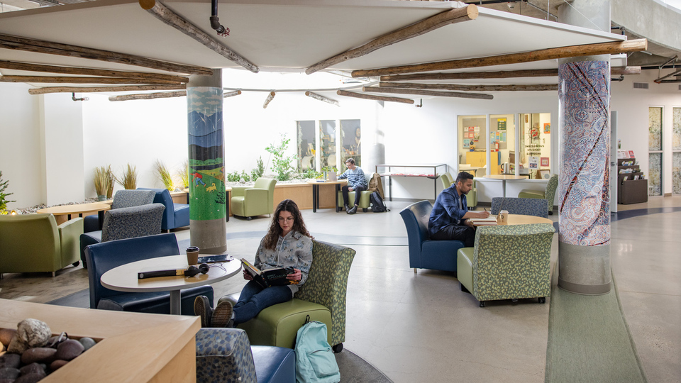 Students study in the wahkohtowin community space.