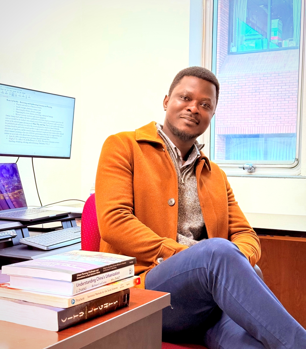 Dr. Paul Akaabre
