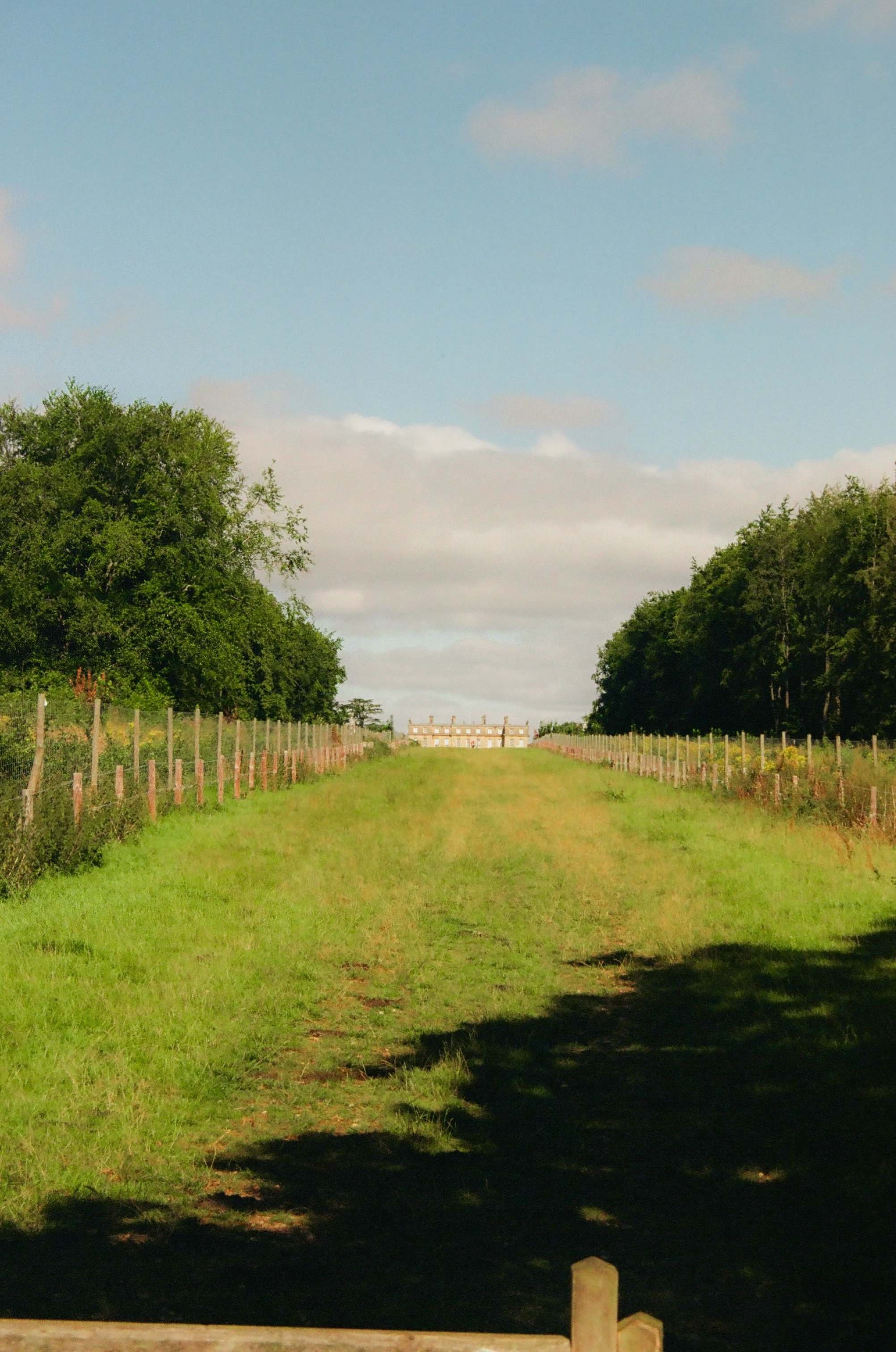 grassy path to Ditchley