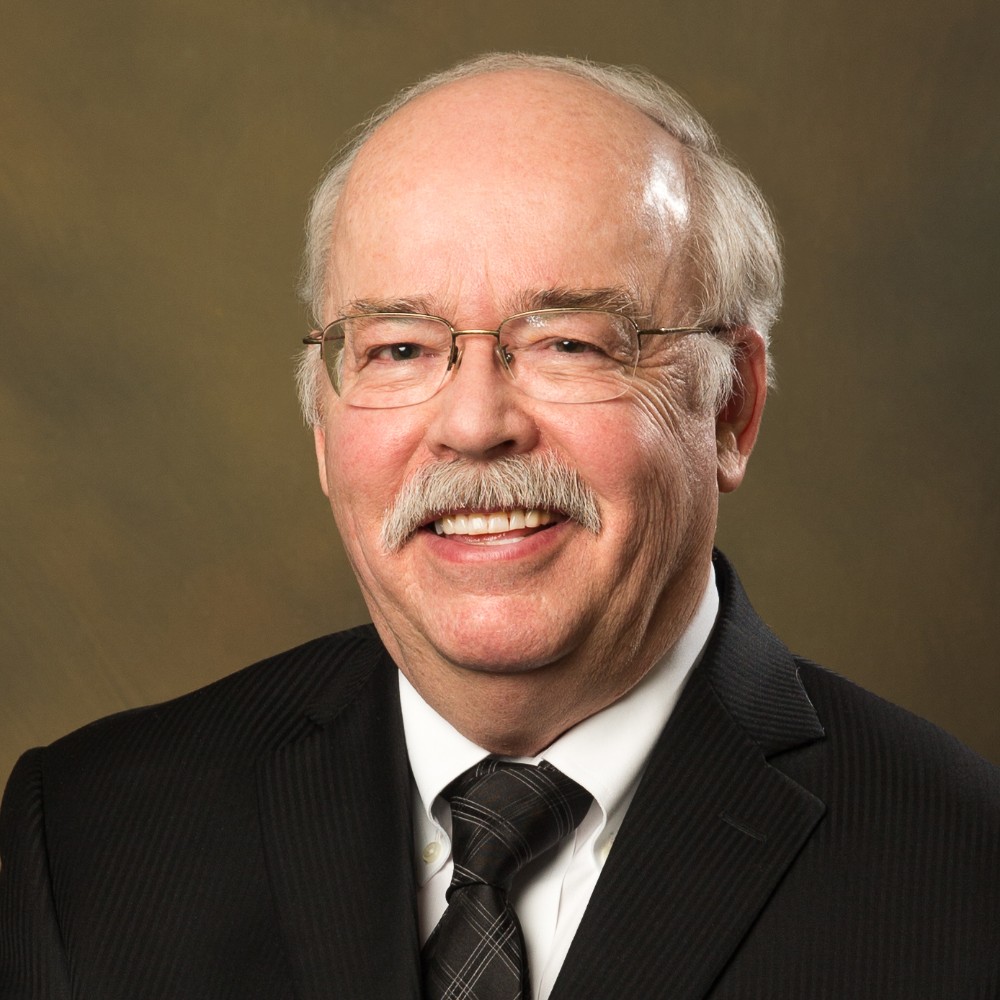 Headshot of Glen Baker