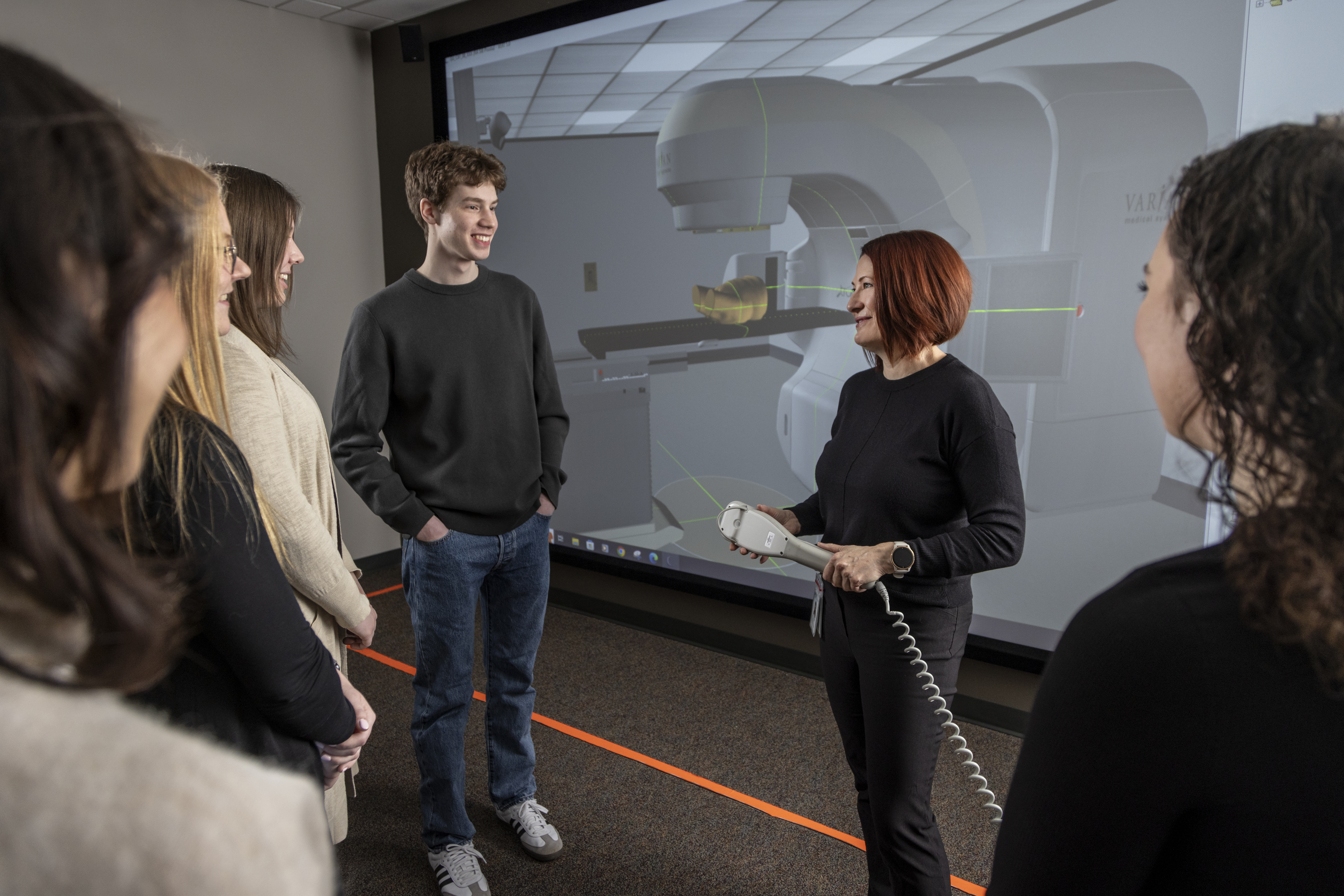 $_EscapeTool.xml(${imageAlt.value})