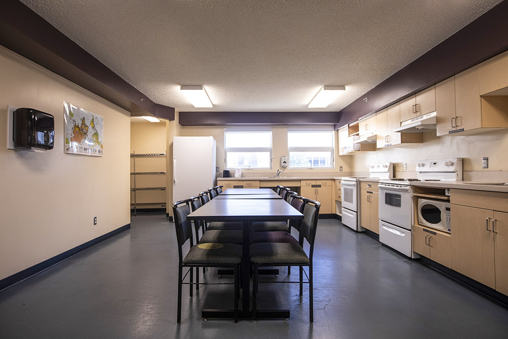 $_EscapeTool.xml(${imageAlt.value})