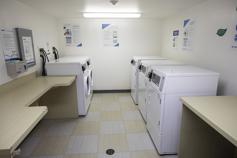 $_EscapeTool.xml(${imageAlt.value})