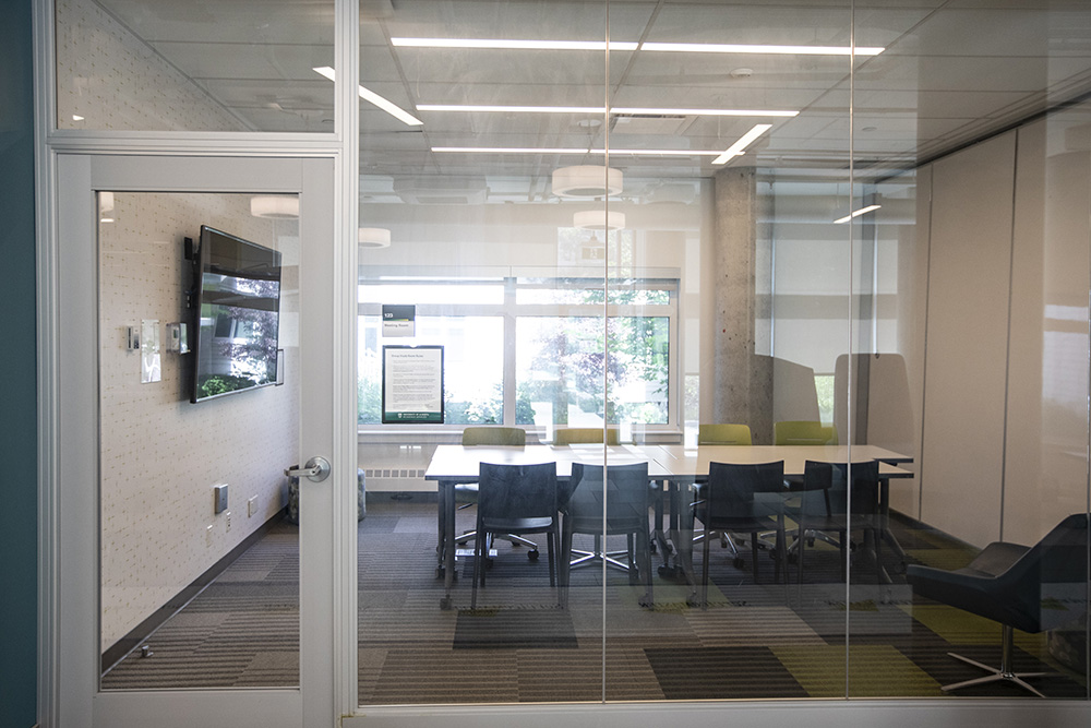 $_EscapeTool.xml(${imageAlt.value})