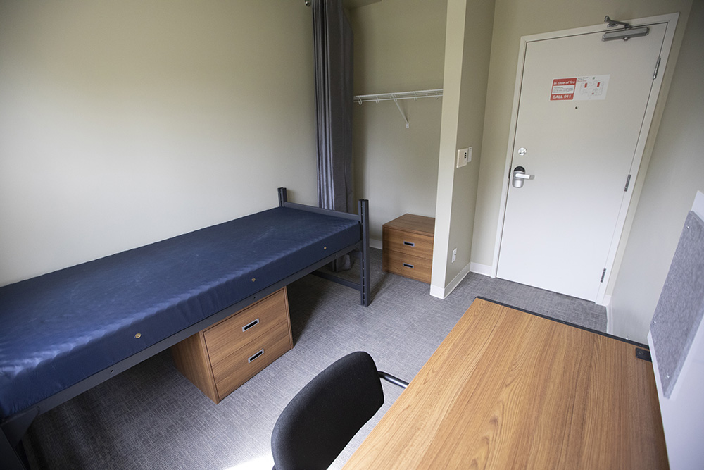 $_EscapeTool.xml(${imageAlt.value})