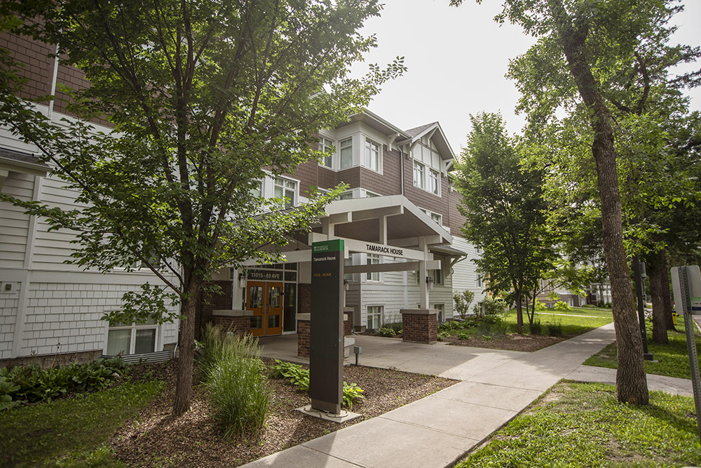 $_EscapeTool.xml(${imageAlt.value})