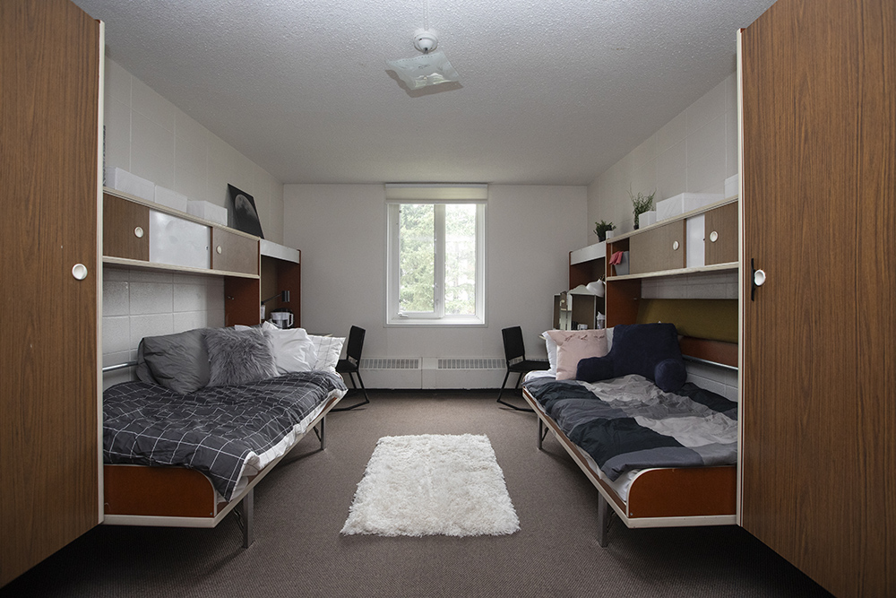 $_EscapeTool.xml(${imageAlt.value})