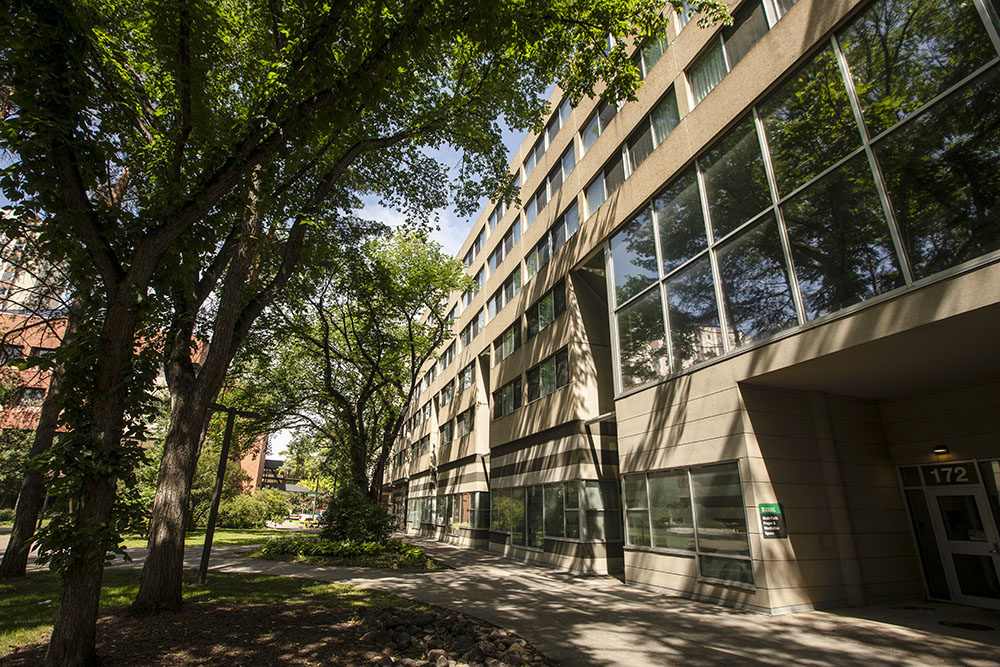 $_EscapeTool.xml(${imageAlt.value})