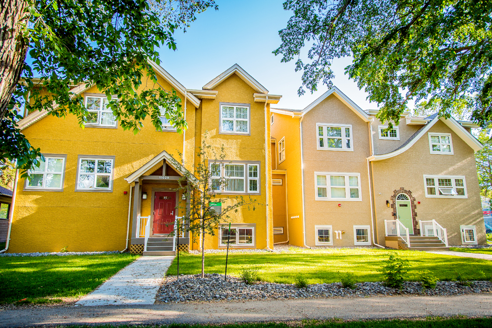 $_EscapeTool.xml(${imageAlt.value})